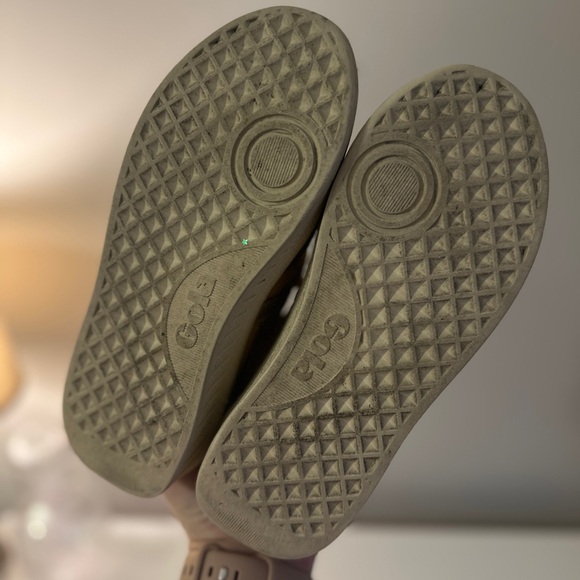 Girls Gold Gola Shoes - Picture 5 of 10